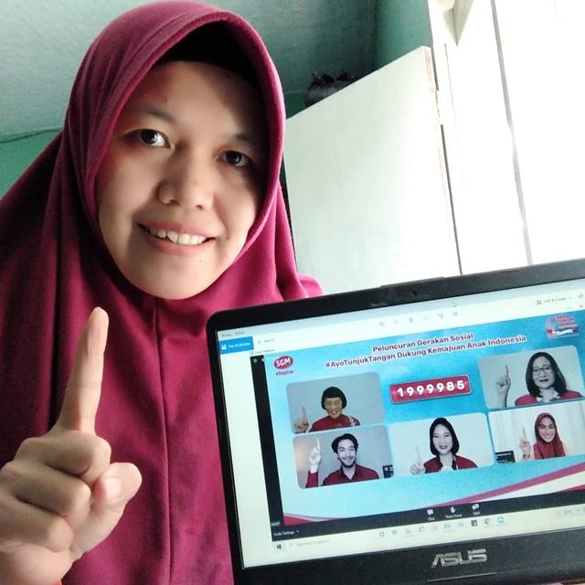 ayo tunjuk tangan