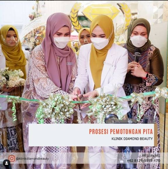 proses pemotongan pita